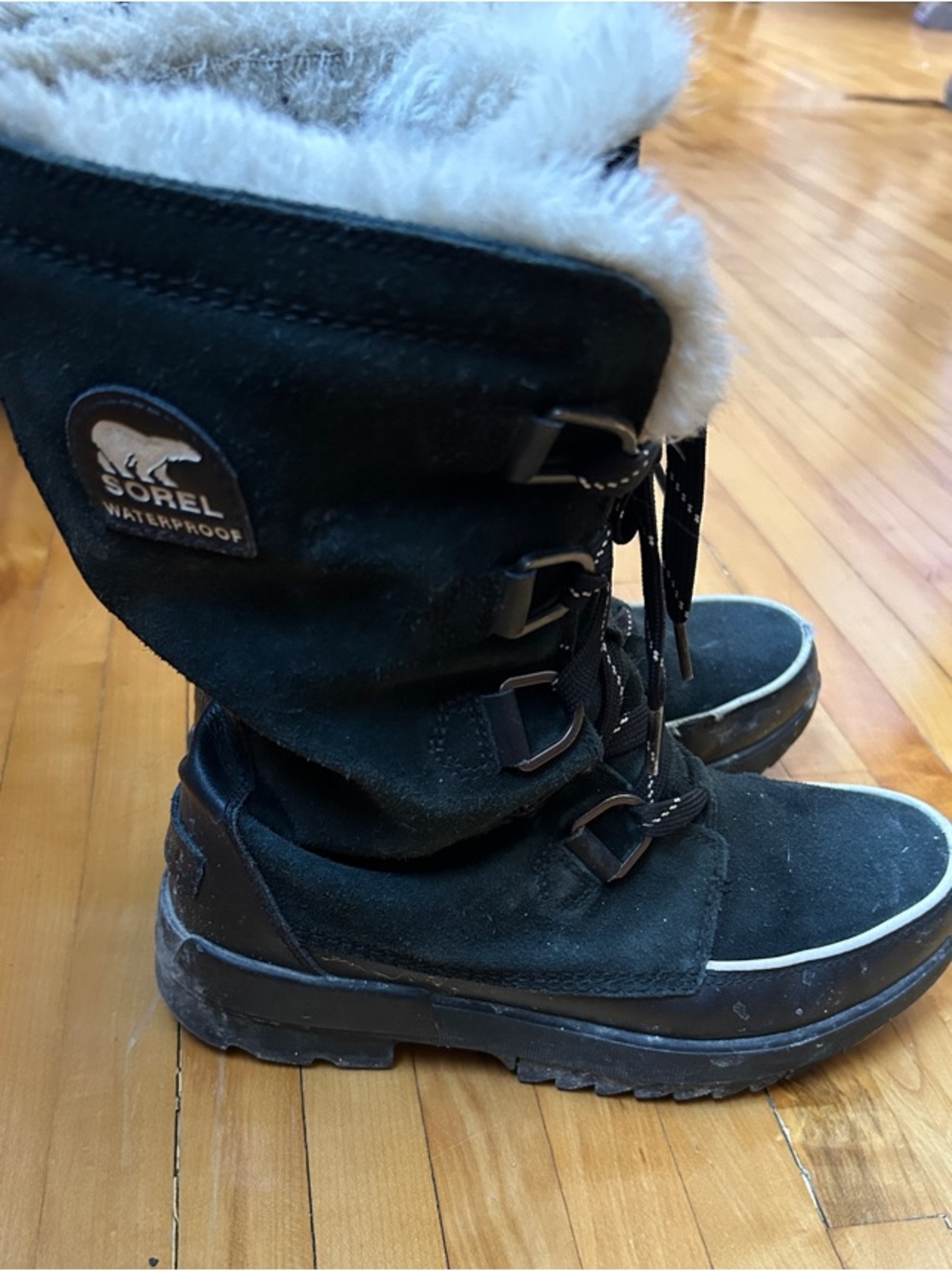 Sorel Tivoli IV Tall Black Winter Lace-Up Boots